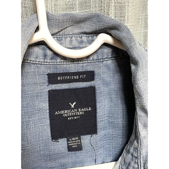 American Eagle Boyfriend Fit Button Up Super Soft Denim Altered Shirt Size Lg - Picture 2 of 8